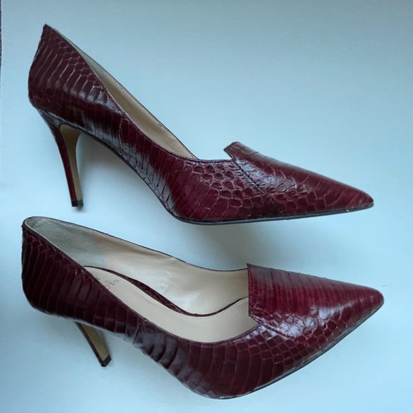 Vince Camuto Heels Pointy Toe Pumps Heels With Snake Print Plum Redish EUC - Picture 12 of 16